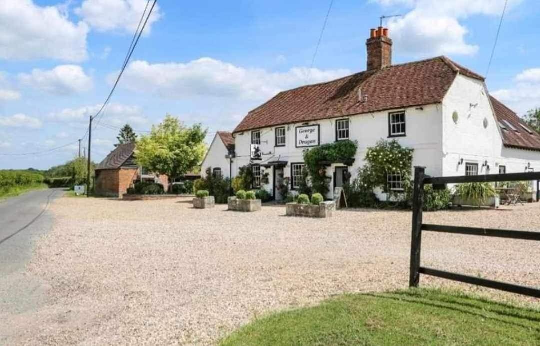 George & Dragon Country Pub & Hotel Wolverton Townsend Tadley Exterior photo