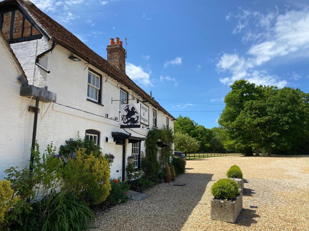 George & Dragon Country Pub & Hotel Wolverton Townsend Tadley Exterior photo